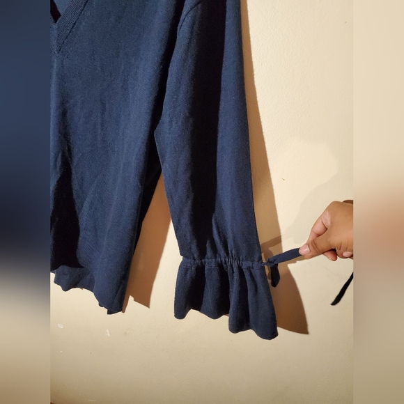 J.crew Merino Wool V Neck Sweater With Drawstrin Sleeves Size M - Picture 6 of 10